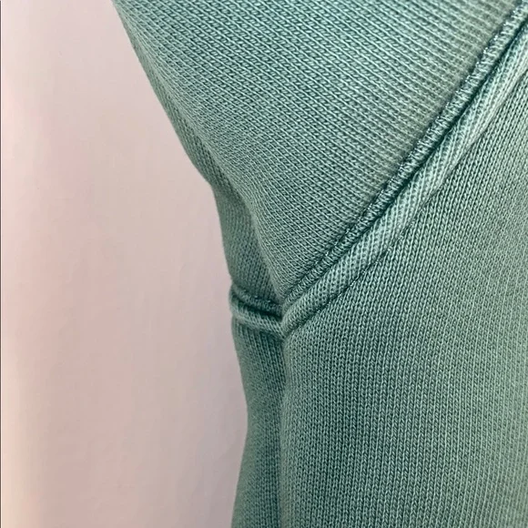 Zara Small Green Crewneck Sweater with Oversized Fit - Picture 7 of 14